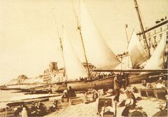Hastings Beach ^ Fishing Boats - Flickr - drew anywhere